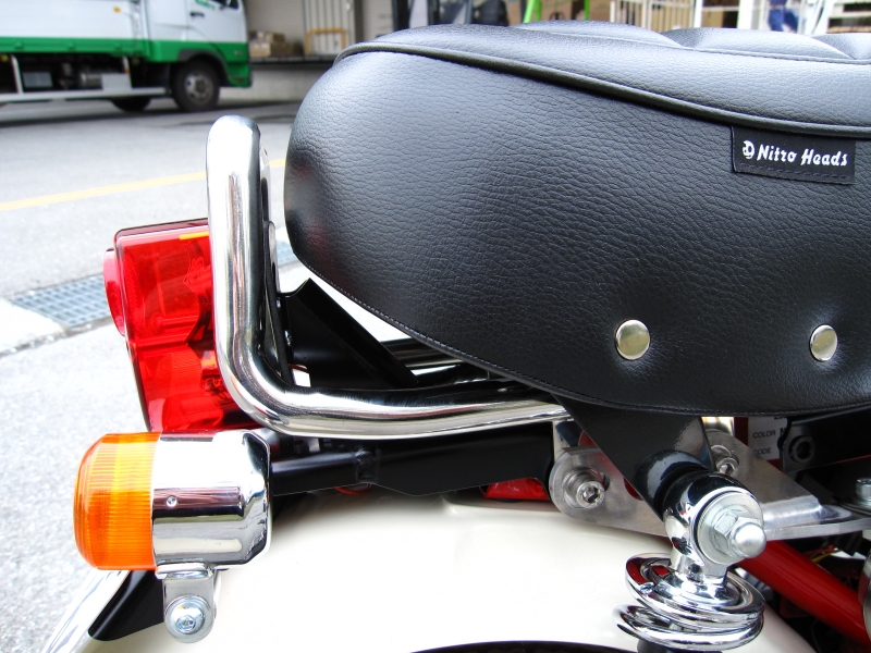 ステンレス製4Lモンキーテールランプ用グラブバーNO1520
